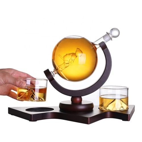 Factory Custom Glass Globe Decanter Set with skier and Mountain Glasses for Household or Bar Custom