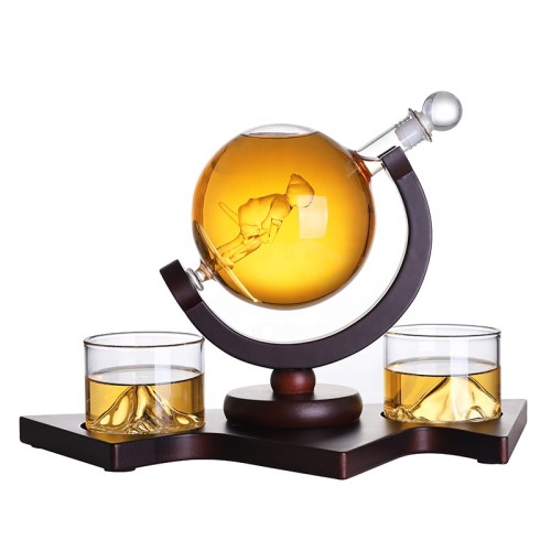 Factory Custom Glass Globe Decanter Set with skier and Mountain Glasses for Household or Bar Custom