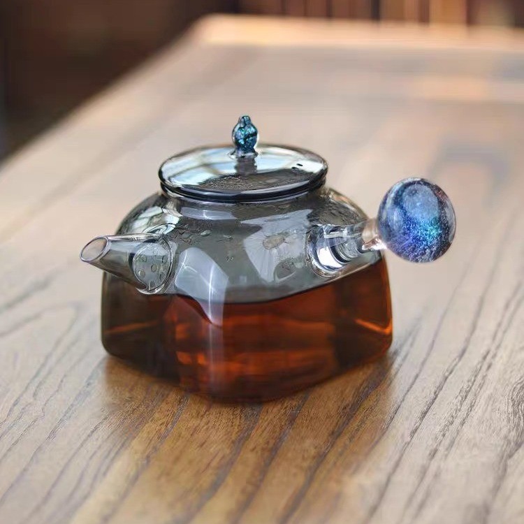 glass teapot