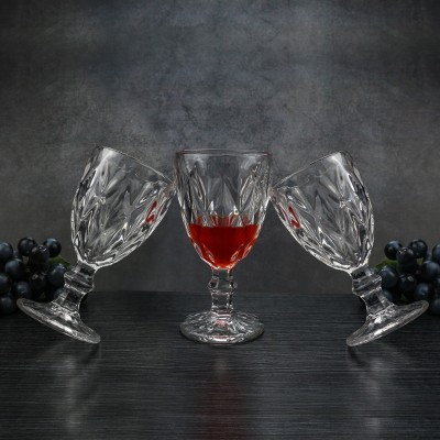 Manufacturer Glassware Clear Champagne Glasses Vintage Embossed Wine Glass Cocktail Glasses