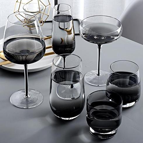 red wine glass