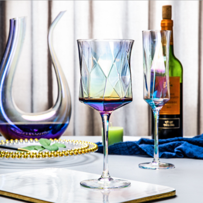 2024 New Design Unique Diamond Shape Geometric Gold Rim Champagne Glasses Luxury Cocktail Glasses