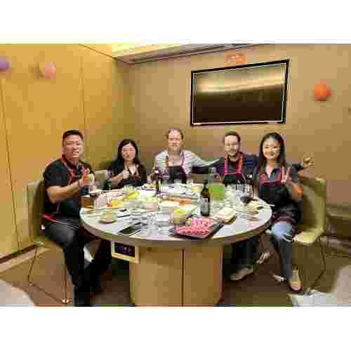 Business Representatives of Tianjin Sunstone Group Hold Successful Meeting with Dutch Clients