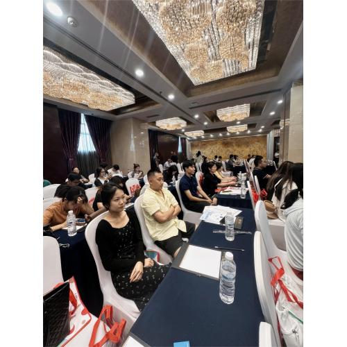 Tianjin Sunstone Team Actively Participates in Foreign Trade Training Courses