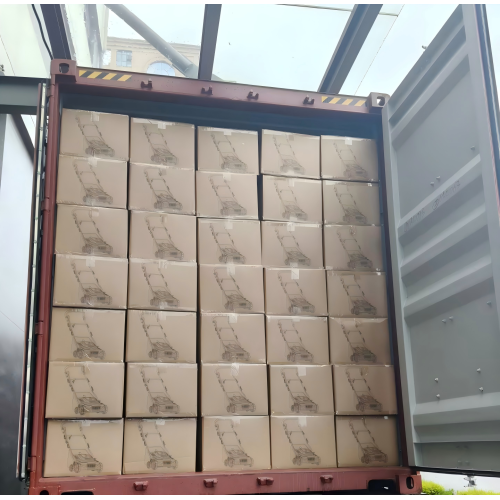 Sunstone Delivers High-Load Shipment of Battery-Powered Sweepers to Europe with Strict Quality Control and Safety Compliance