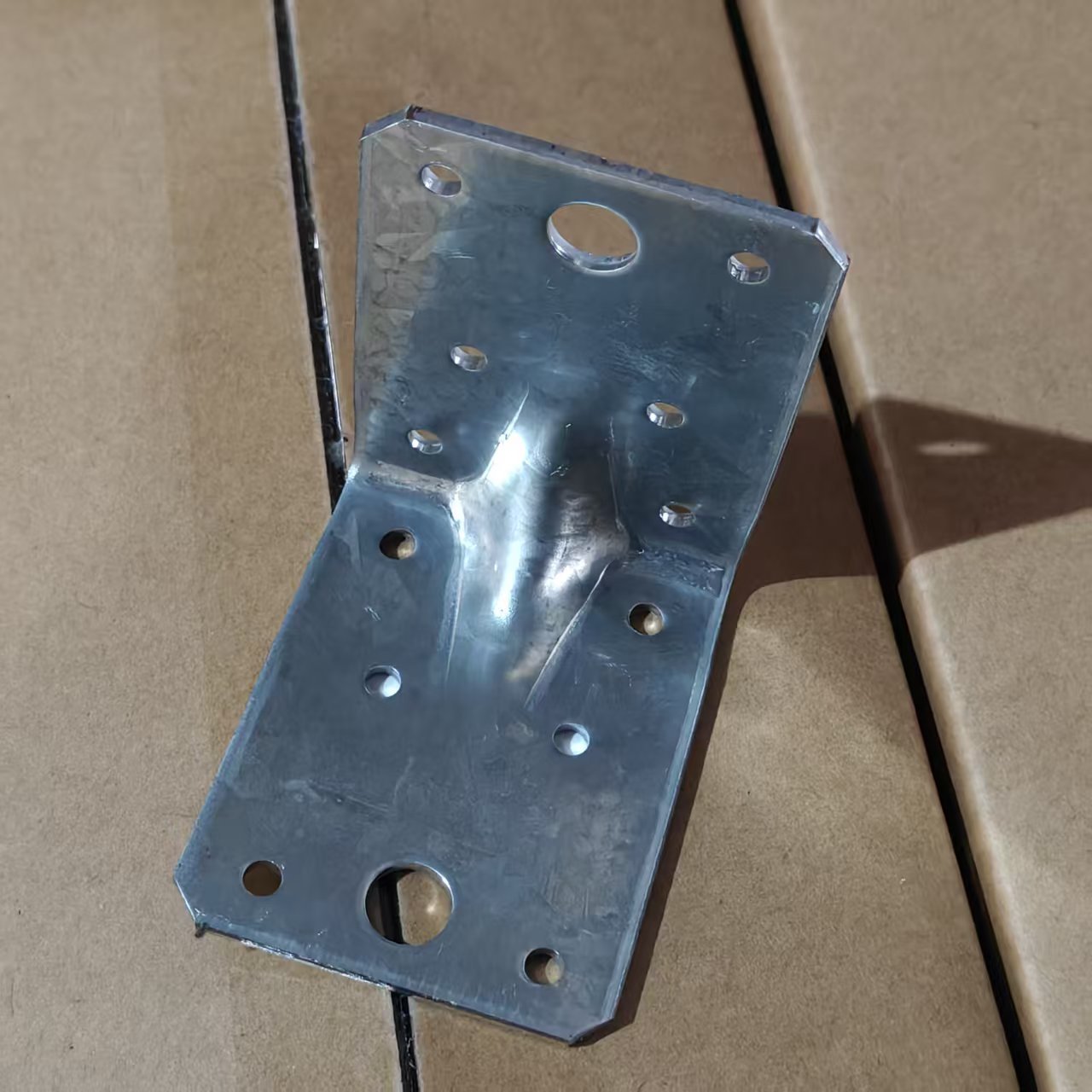 wood connector-R