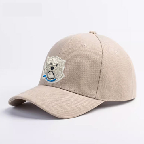 Gorra con logo personalizable y etiqueta antifalsificación NFC.