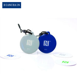 Tag identificativo NFC per animali domestici in resina epossidica con codice QR e URL stampabile personalizzato per il monitoraggio di cani e gatti