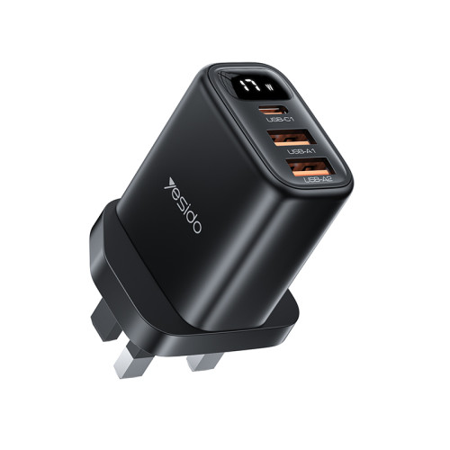 YC86 Three Charging Ports 17W MAX Charging Smart Digital Display UK Digital Fast Charger