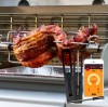 Guía del usuario para utilizar un termómetro inalámbrico para carnes en un asador eléctrico