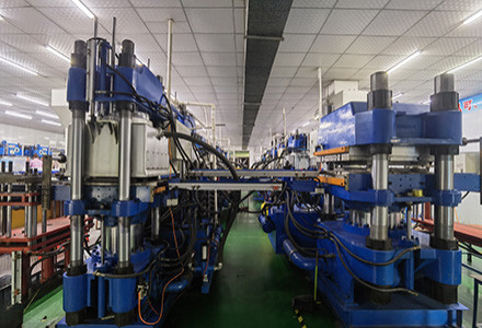 Outdoor silicone gasket compression molding application