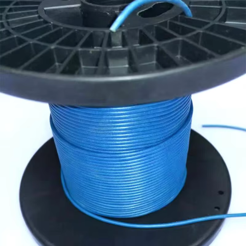 Conductive Aluminum-plated Silver Silicone Rubber EMF EMI Shielding Strips