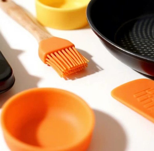 Tired of Dust Sticking to Your Silicone Bakeware? Try These Proven Tips