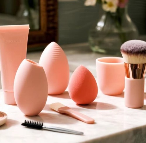 Why Makeup Artists Are Adding Silicone makeup Tools to Their Kits