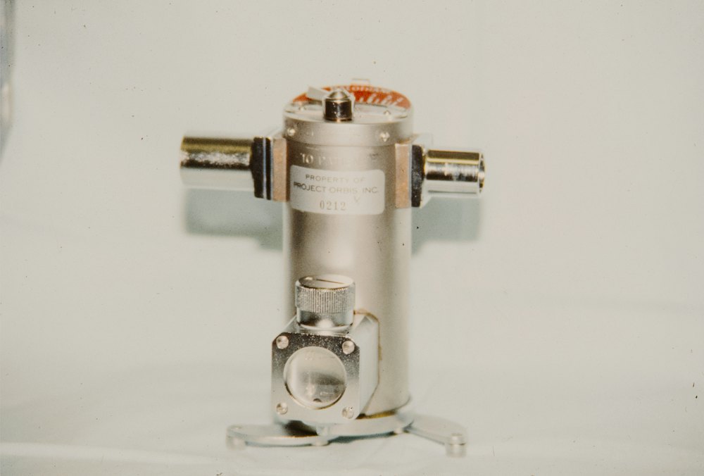 Finished precision molded component with connectors ready for assembly