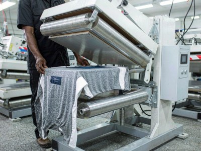 Heat Transfer Silicone Labels for Clothing | Custom Manufacturer