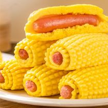 Corn hot dog roll children's quick frozen noodle sausage roll cartoon Mantou semi-finished product heating instant nutrition breakfast