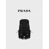 Prada/普拉达再生尼龙和Saffiano皮革背包双肩包