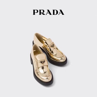 Prada/普拉达女士金属质感三角形徽标皮革乐福鞋