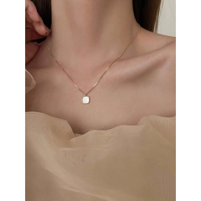 轻奢小众方形贝壳项链女夏设计感百搭简约锁骨链ins冷淡风配饰品