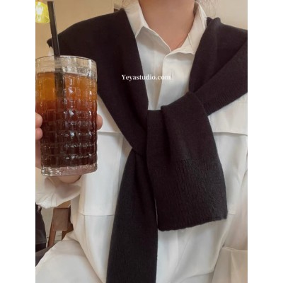 2023新款春秋黑色针织小披肩女配裙子外搭网红交叉搭肩韩版高级感