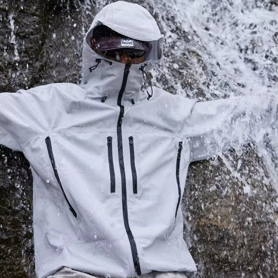  Lightweight Hiking Multiple Jacket Supplier