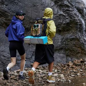 Custom Hard Shell Rain Jacket Zipper Manufacturer |  Lightweight Hiking Multiple Jacket Supplier