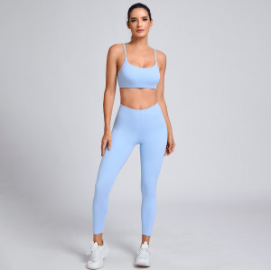 Custom Running Pilates Yoga Set Sports Outfit Manufacturer | Activewear Supplier