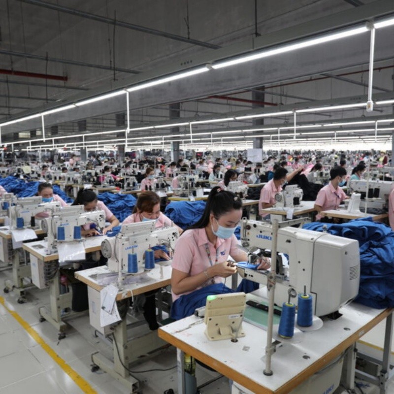 Which links in the manufacturing of sportswear have the greatest impact on costs?