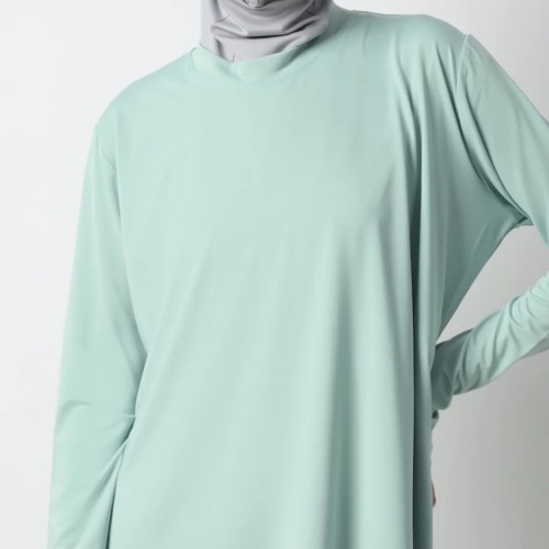 Custom Asymmetric Hem Long Sleeve Yoga Top Hijab Supplier | Modest Activewear Supplier