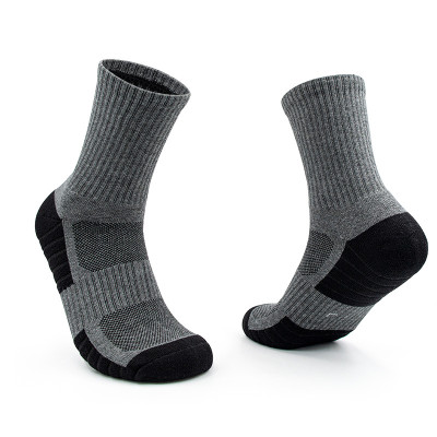 Wholesale Professional Men's Basketball Socks Manufacturer | Training Crew Socks Factory