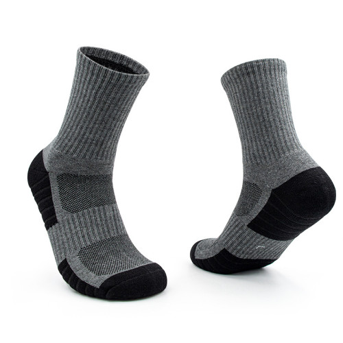Wholesale Professional Men's Basketball Socks Manufacturer | Training Crew Socks Factory
