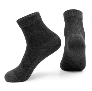 Wholesale Men's 7A Antibacterial Mid-Tube Socks Manufacturer | Siro Spun Crew Socks Factory
