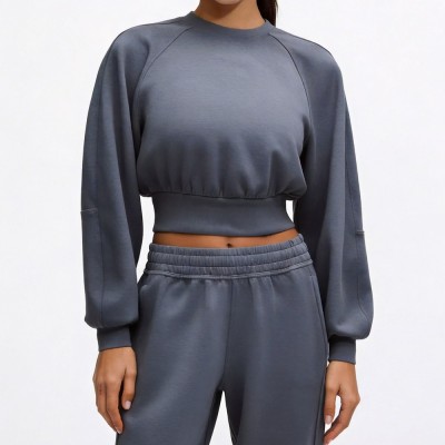 Custom Wholesale Cropped Raglan Pullover Joggers Manufacturer | OEM Set factory