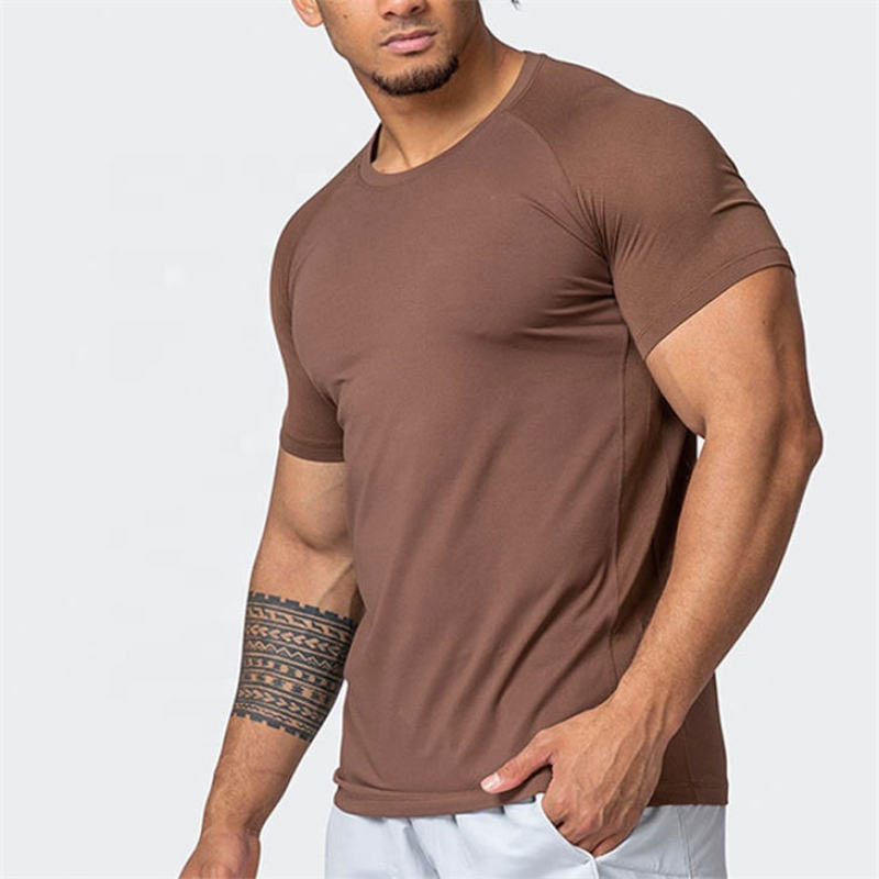 5 Reasons to Buy Sports T-Shirts for Men