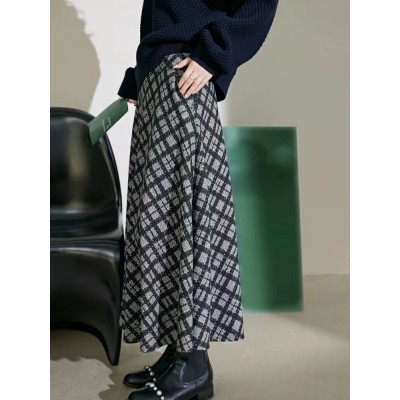 Plaid small fragrance style retro half skirt women's new autumn and winter half skirt loose temperament long skirt