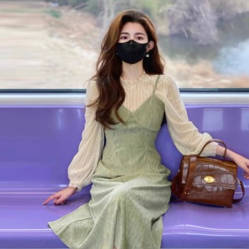 Summer 2023 new French strap dress son niche design royal sister light cooked wind women's Hong Kong taste set