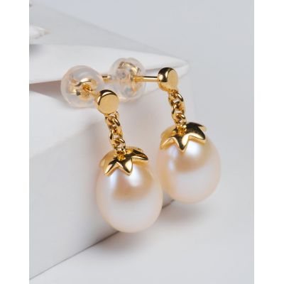 pearl earrings