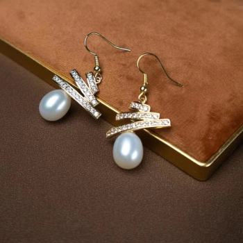 pearl earrings