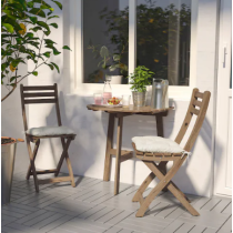 Outdoor chairs can be folded in light brown