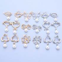 Pearl brooch pin ins trendy personalized small accessories, simple temperament, anti fading brooch, high-end feeling brooch