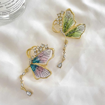 Advanced butterfly brooch 2023 new high-end exquisite brooch chest anti glare artifact clothing chest flower accessories