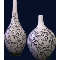 Chinese style blue and white porcelain ceramic vases, vases, living rooms, dining tables, home decorations, decorations, and decorations, taking photos