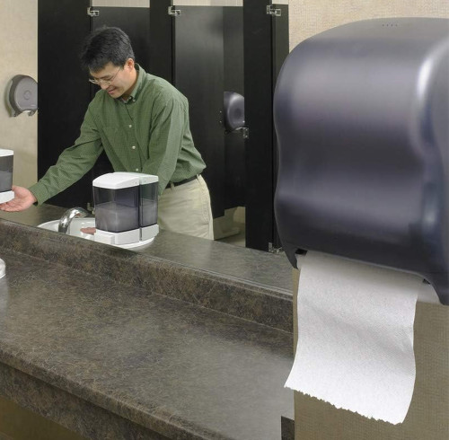 Negotiate cooperation with hotel brands on hotel tissues