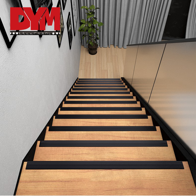 dym balcony profile