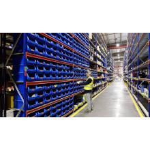 What Are the Advantages of Using Pick to Light in Large Warehouses?