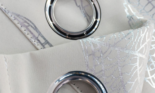 What are grommet curtains？