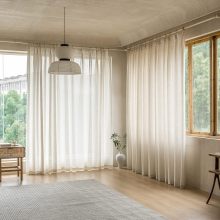 Dressing Large Glass Doors and Wide Windows: Tips and Tricks for a Stunning Interior