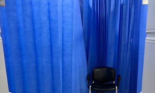 Disposable Or Reusable Hospital Privacy Curtains, Which Is Better?