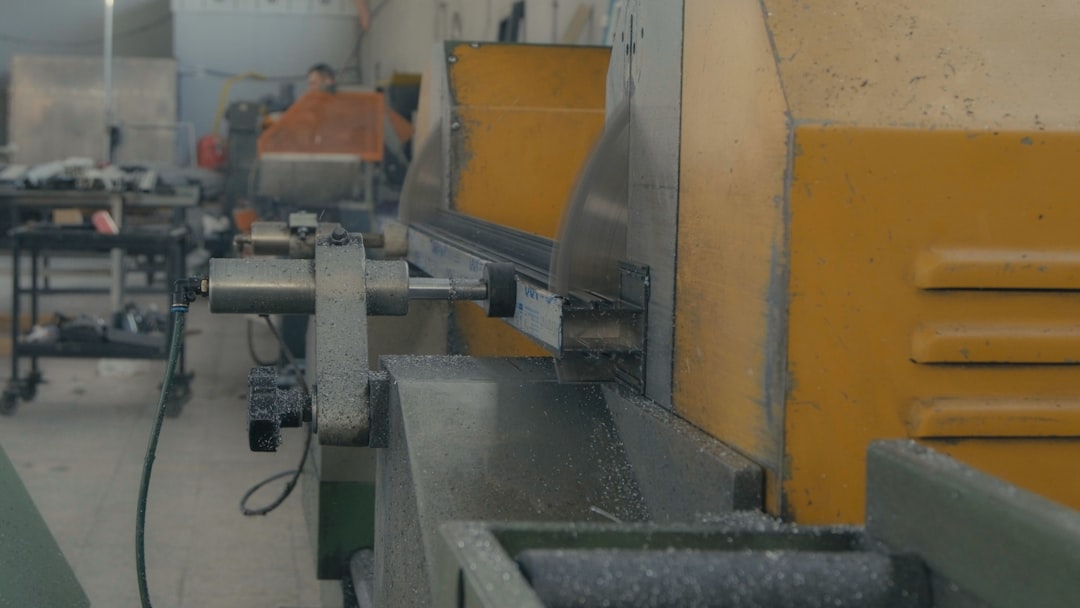 Automated CNC milling machine for mold making in a modern factory